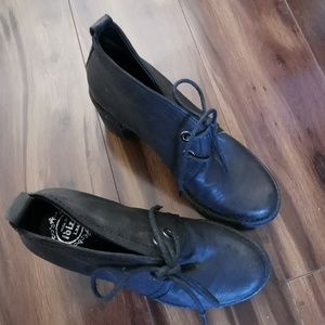 Jeffrey campell oxford lace up heels sz 6.5